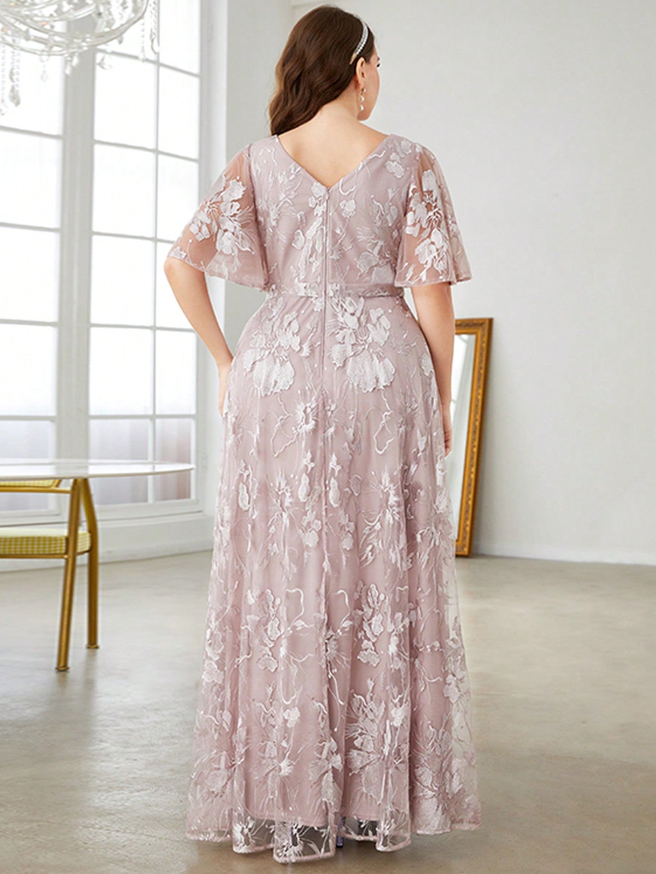 Evening Gowns Plus Size V Neck Lace Embroidery Flared Sleeve Hem Short Sleeve Dresses Prom Dresses Party Dresses Bridesmaid Dresses