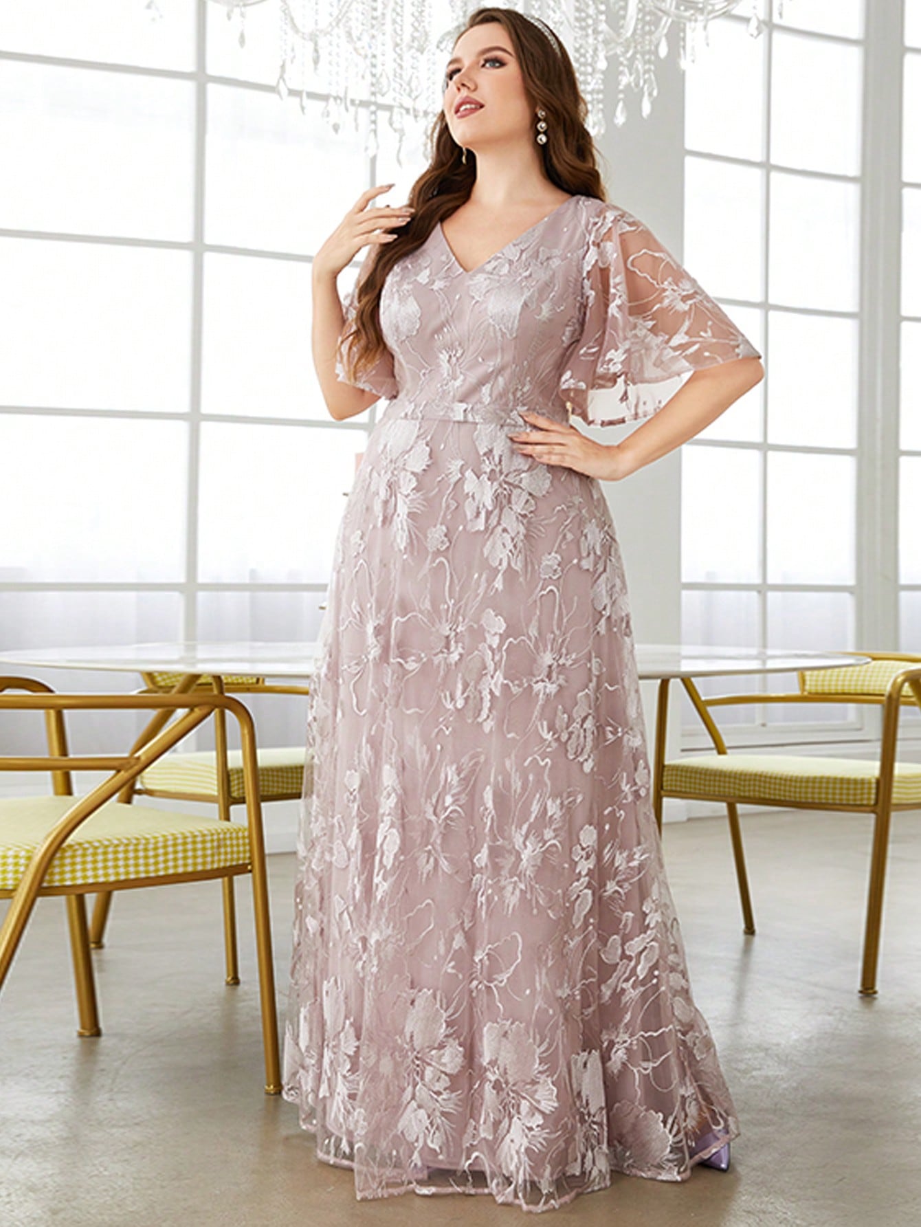 Evening Gowns Plus Size V Neck Lace Embroidery Flared Sleeve Hem Short Sleeve Dresses Prom Dresses Party Dresses Bridesmaid Dresses