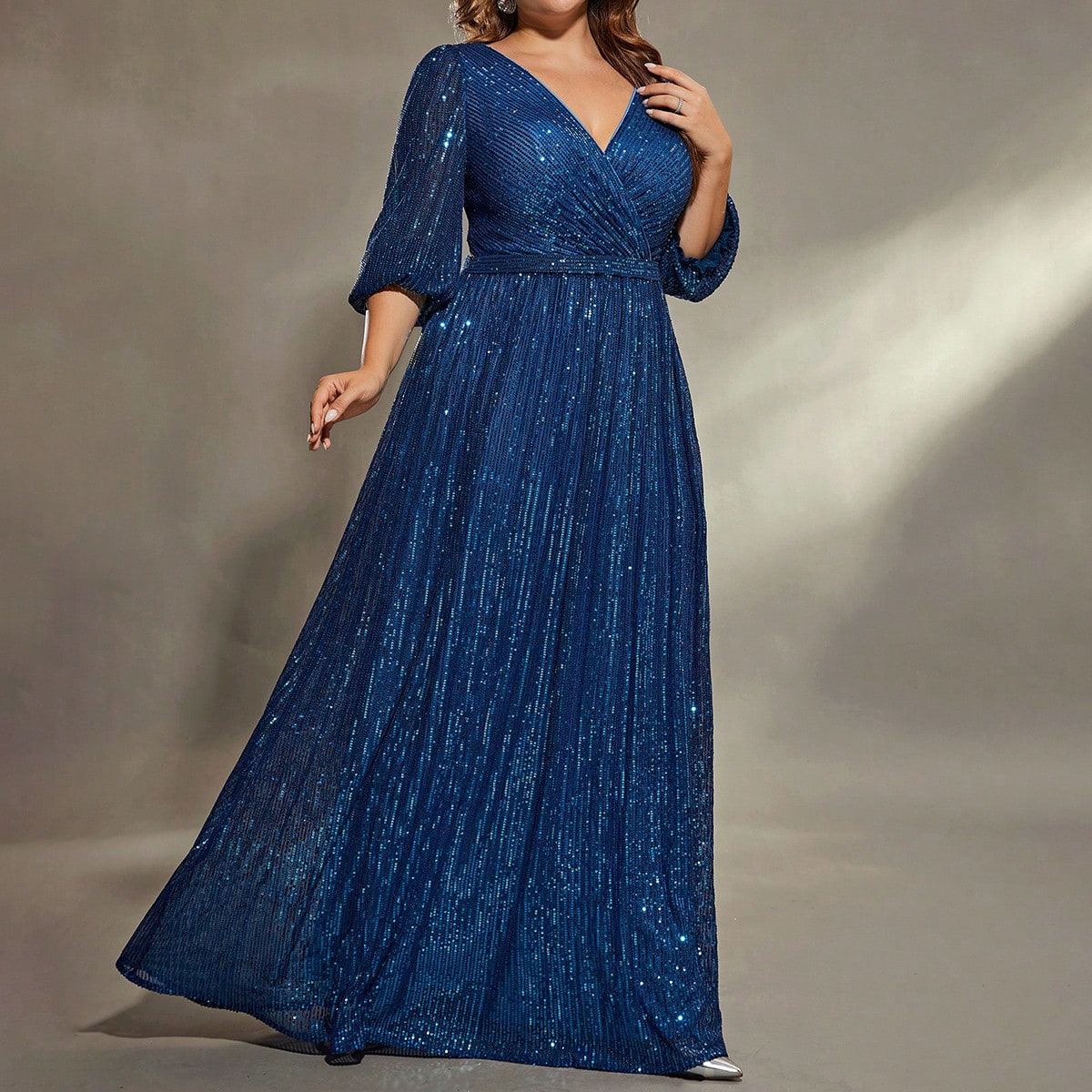 Evening dress female new banquet host queen gas field evening dress temperament noble and elegant performance clothes