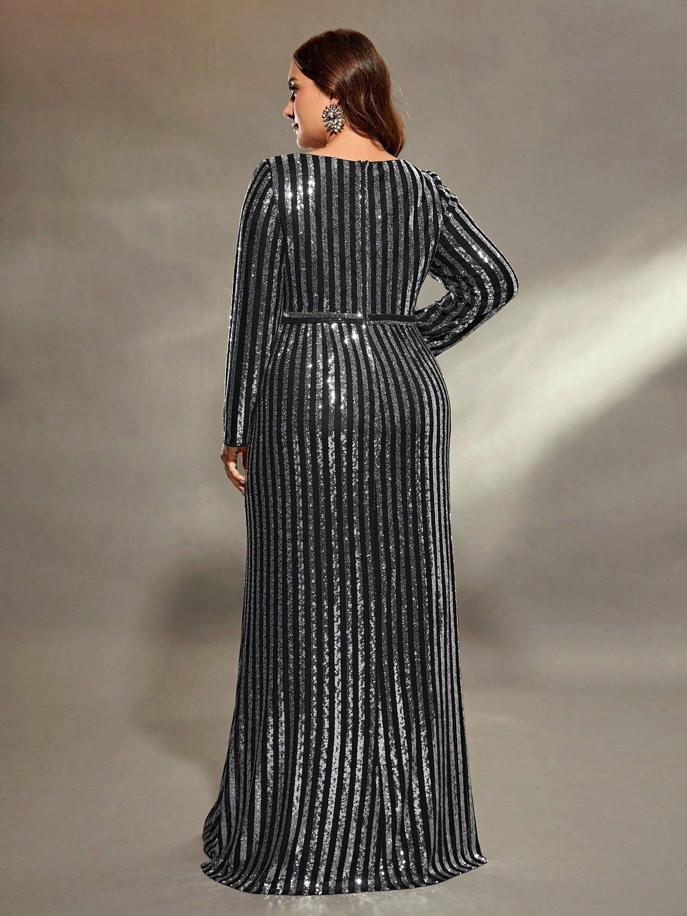 Silver Sequins Striped V-Neck Design Gowns Dresses High Banquet Gowns High Split Package Hip Dresses Evening Gowns