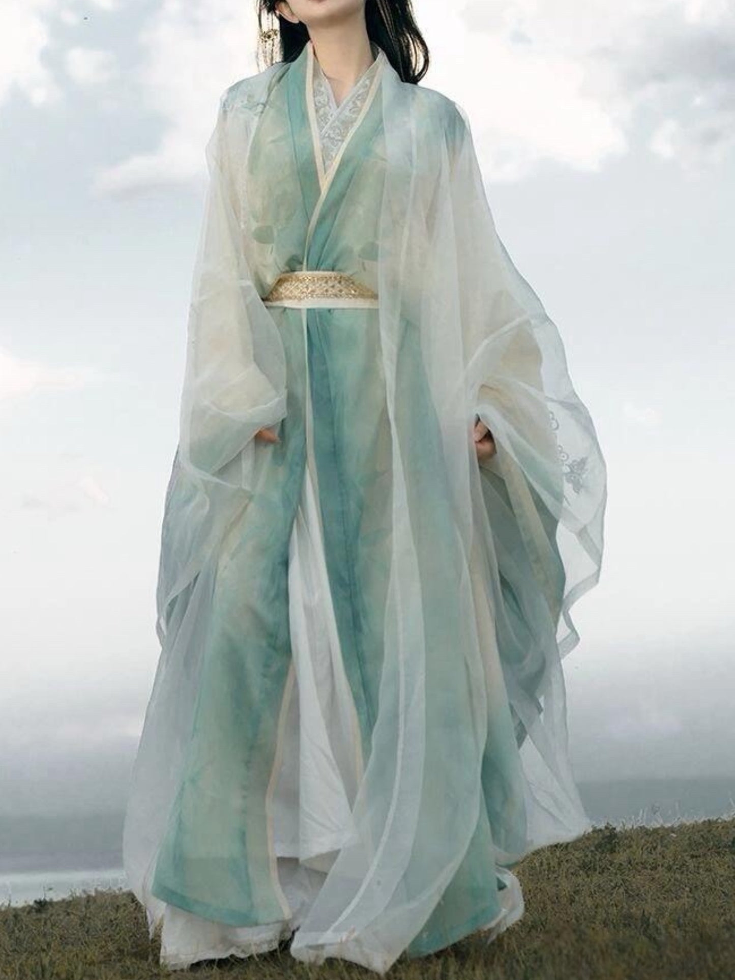 Tang System Big Sleeve Shirt Hanfu Luo Shen Fu Daily Super Immortal Straight Train Heavy Embroidery Daily Super Immortal Set (Outer Big Sleeve + Inner Big Sleeve + Straight Train)