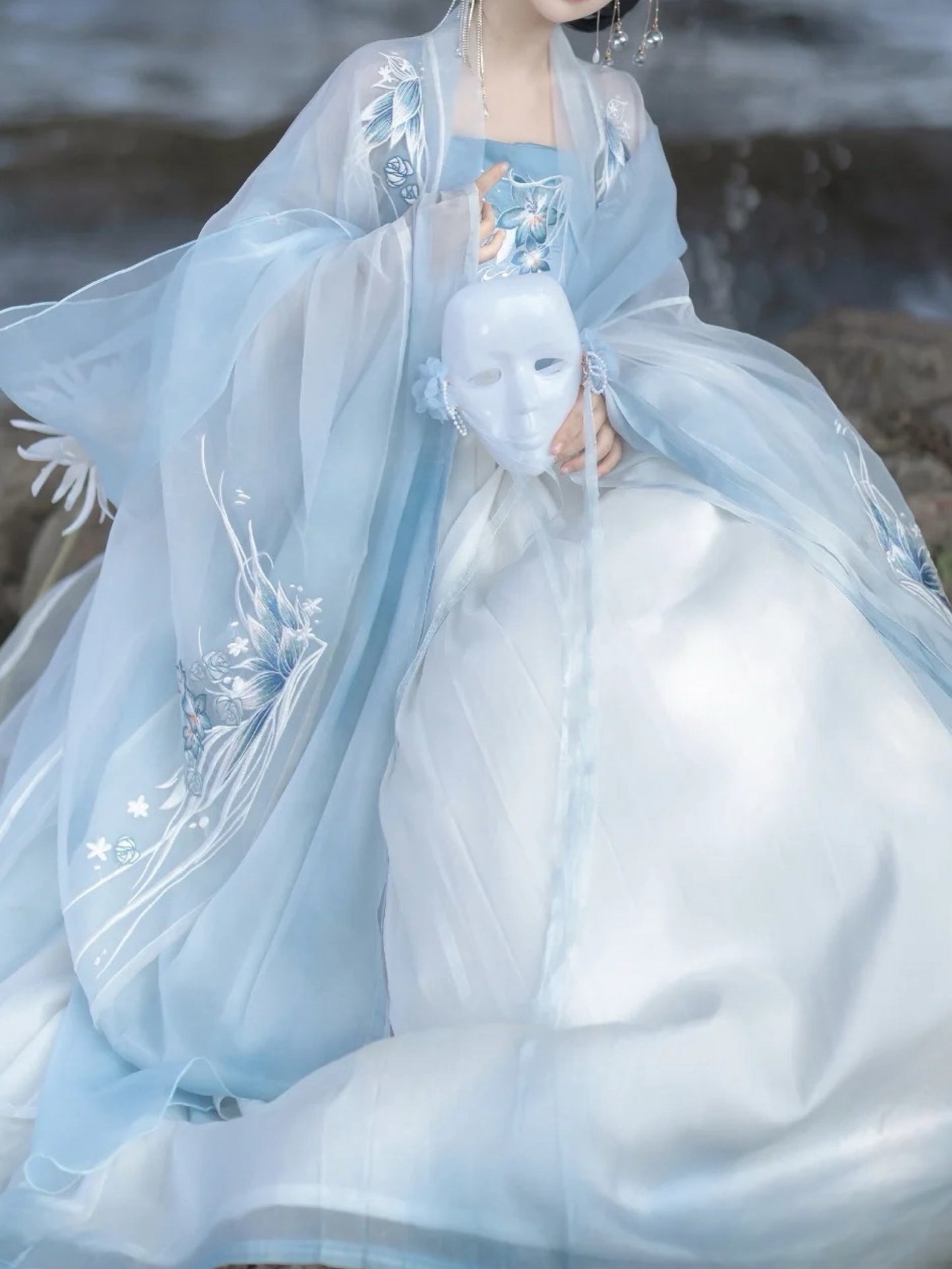 Tang embroidered chevron dress Chinese style super fairy ethereal breasted double layer embroidery large sleeve shirt suit