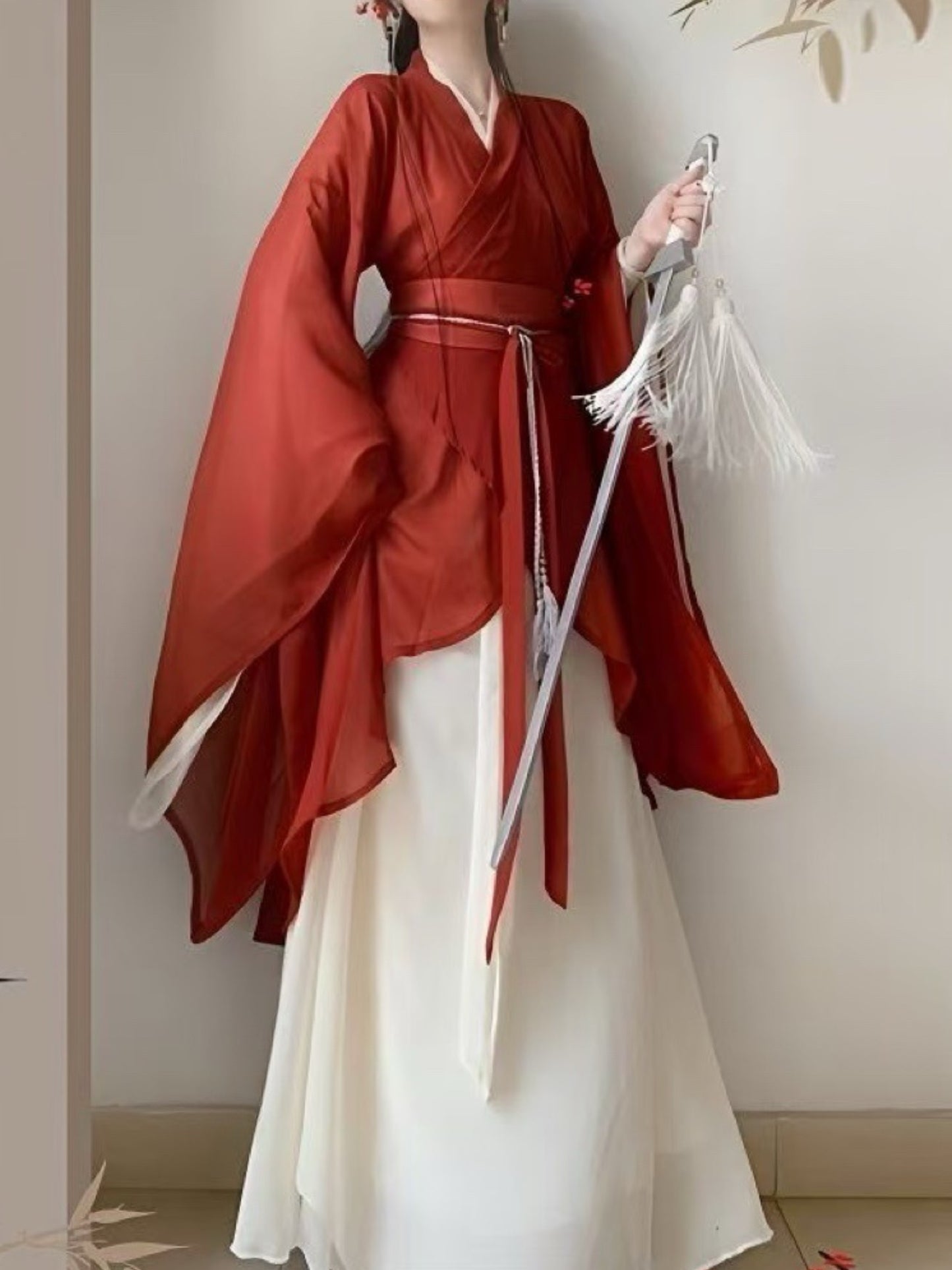New North and South Dynasty restoration Wei Jin style Hanbok female big sleeve cross neck heteromorphic round robe broken skirt models red martial arts female style Hanfu