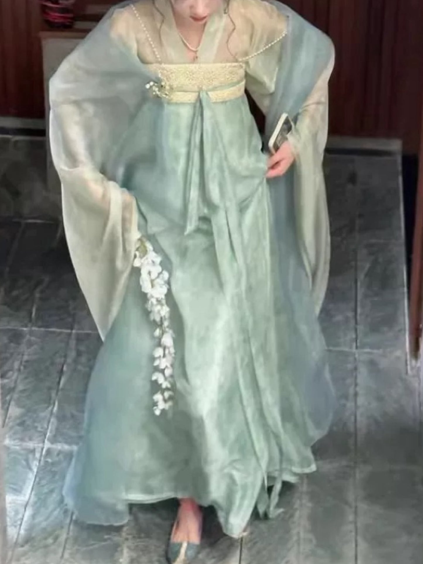 Han Element Tang system super fairy ethereal ancient style Lapel Qi chest dress fresh hanbok spring and summer daily new light green hanfu