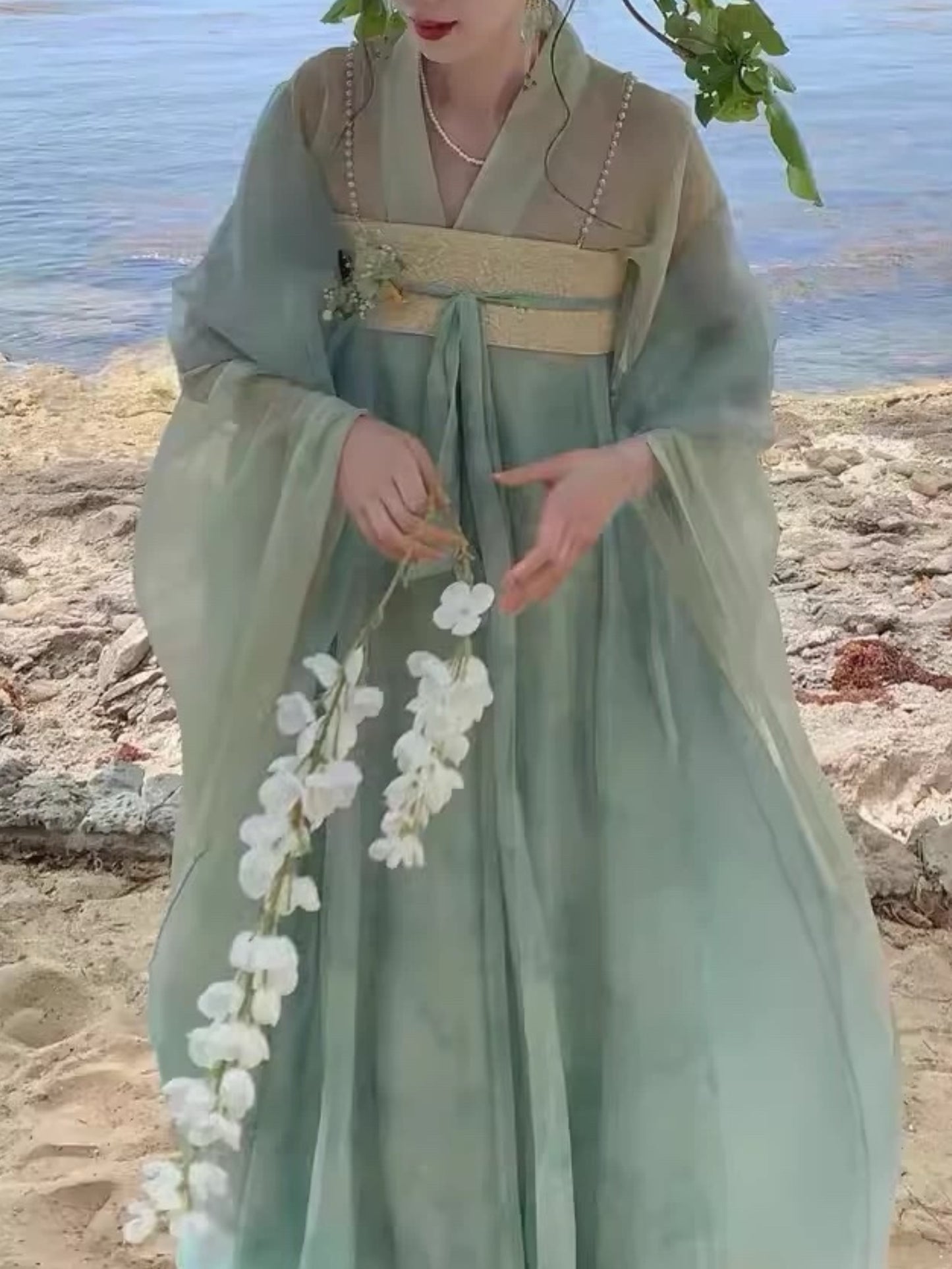 Han Element Tang system super fairy ethereal ancient style Lapel Qi chest dress fresh hanbok spring and summer daily new light green hanfu