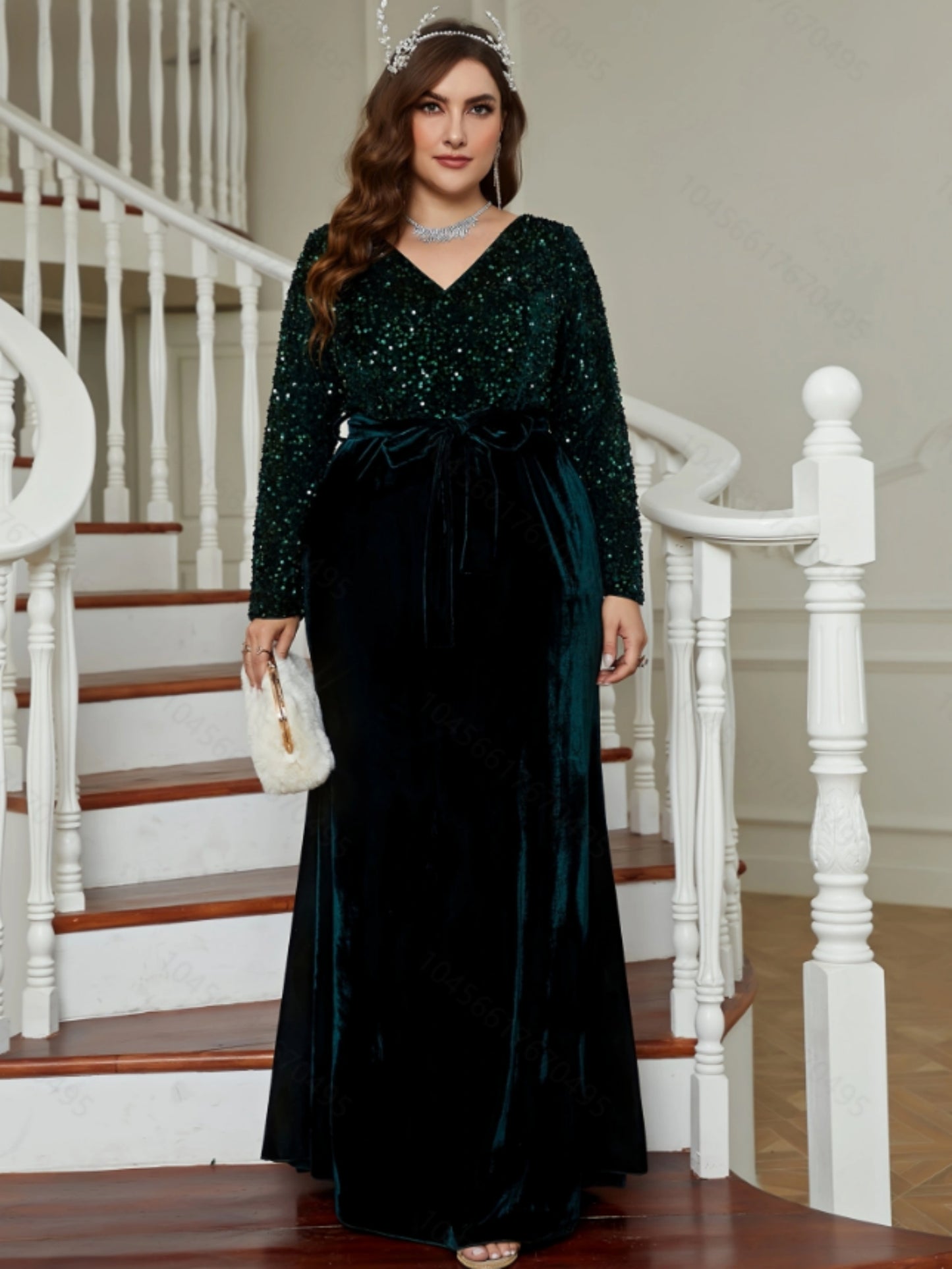 Europe and the United States large size women's fall and winter new long-sleeved gold velvet splicing sequins evening dress skirt