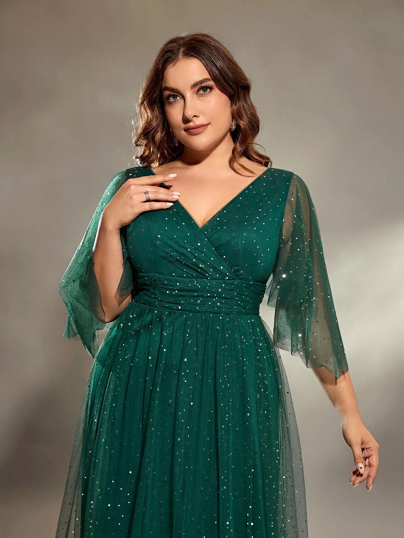 Banquet Evening Gowns New Chorus Performance Clothes Long Sequins Splicing Irregular Sleeve Host Solo Green Dresses