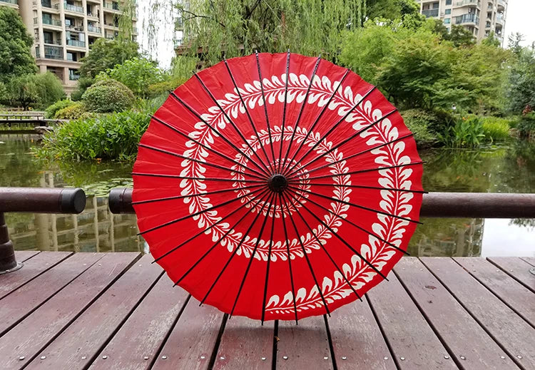 1pcsDiameter 82cm Japanese long handle oil paper umbrella studio wedding photography props ceiling decoration COS not rainproof